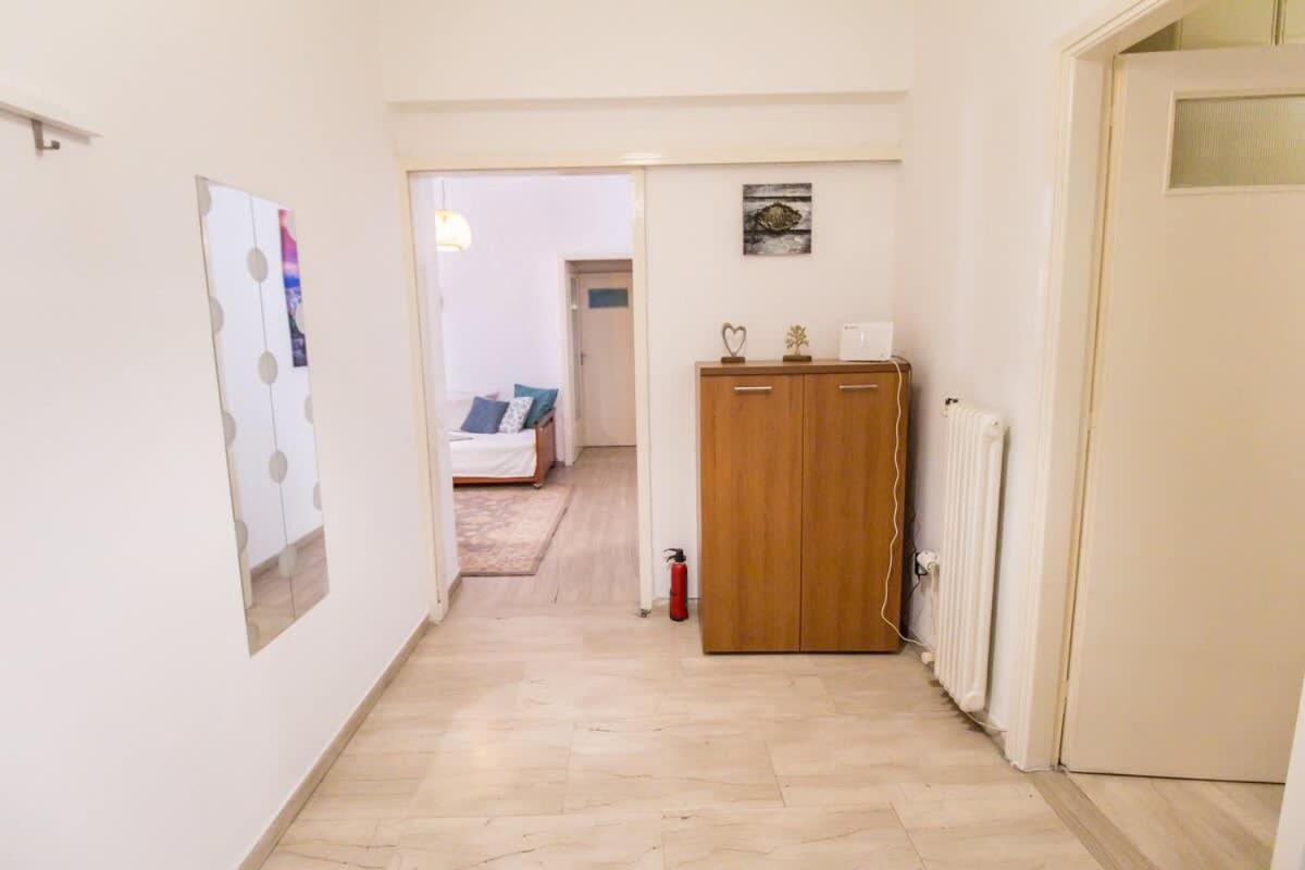 Stylish Apt In Athens Center Bagian luar foto