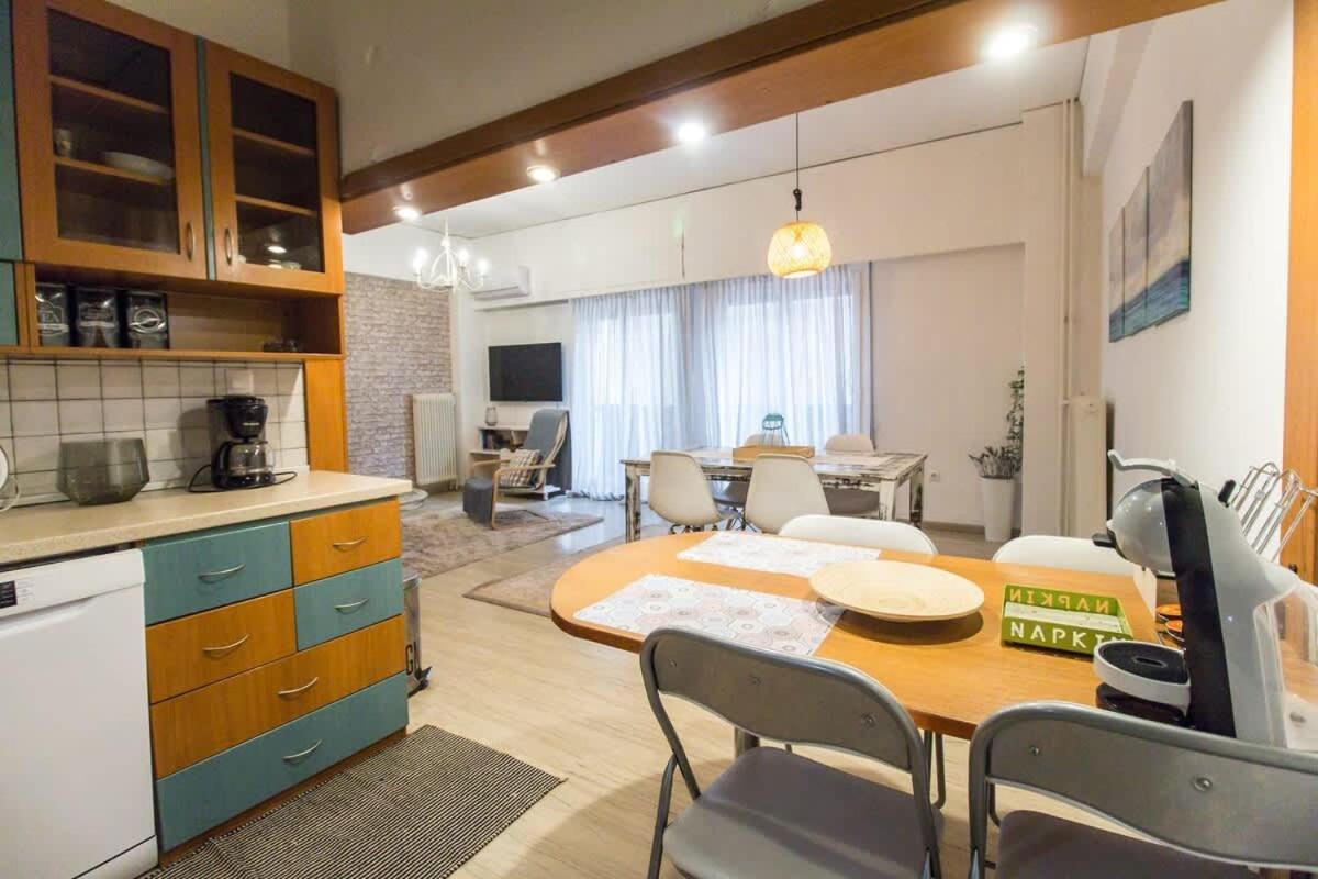 Stylish Apt In Athens Center Bagian luar foto